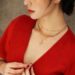 NIB 14kt Yellow Gold Multi Layered Necklace